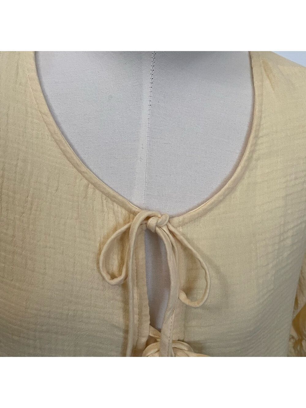 C By One Peplum Lemon Top NWT - Picture 5 of 7